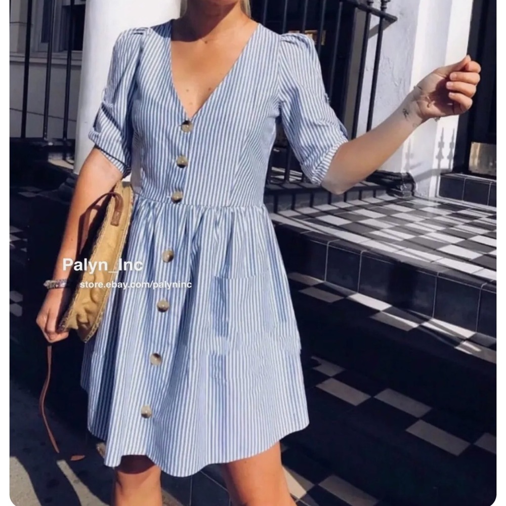 Zara blue striped dress with front pockets